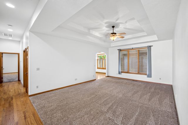 1352 N Lennox Court, Springfield, MO 65802