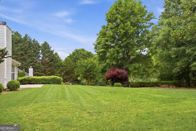 8790 Baycreek Ln, Gainesville, GA 30506