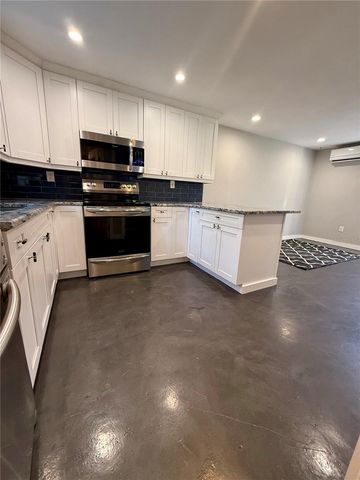 3528 5TH AVENUE N, St Petersburg, FL 33713