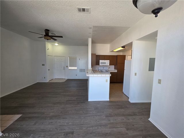 3150 Soft Breezes Drive 2166, Las Vegas, NV 89128