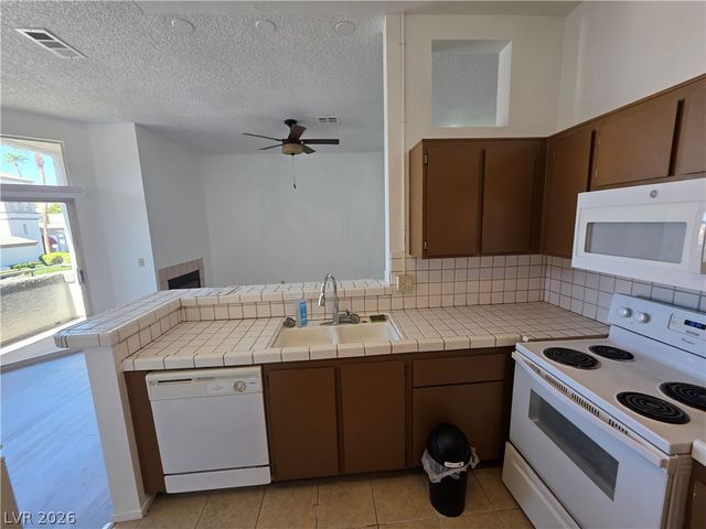 3150 Soft Breezes Drive 2166, Las Vegas, NV 89128