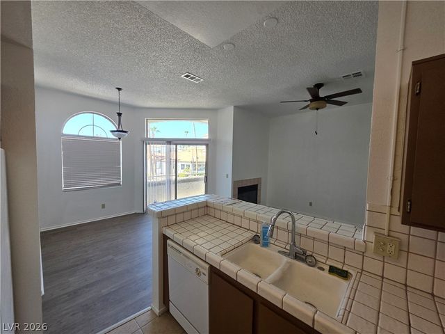 3150 Soft Breezes Drive 2166, Las Vegas, NV 89128