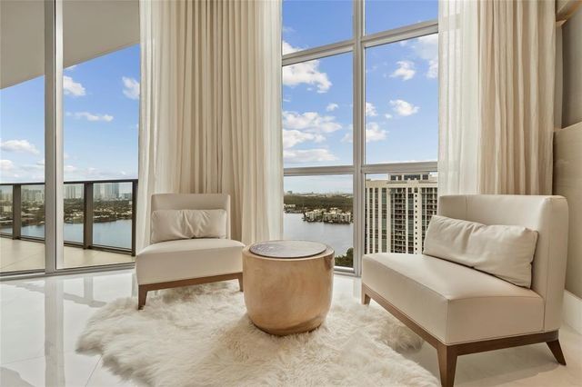 17301 Biscayne Boulevard Ph 7, Aventura, FL 33160