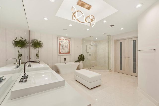17301 Biscayne Boulevard Ph 7, Aventura, FL 33160