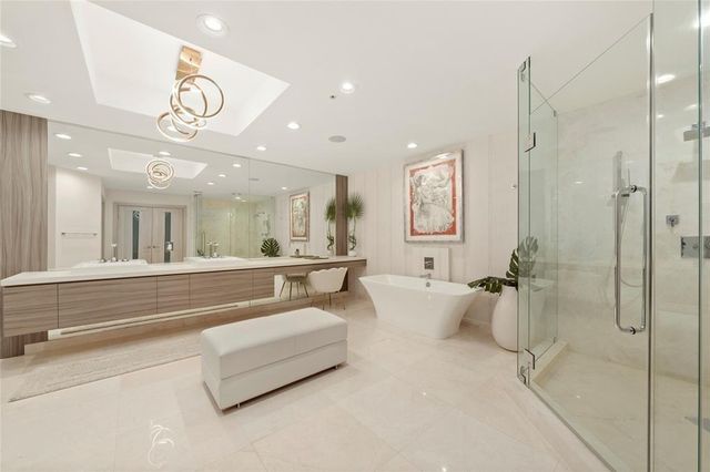 17301 Biscayne Boulevard Ph 7, Aventura, FL 33160