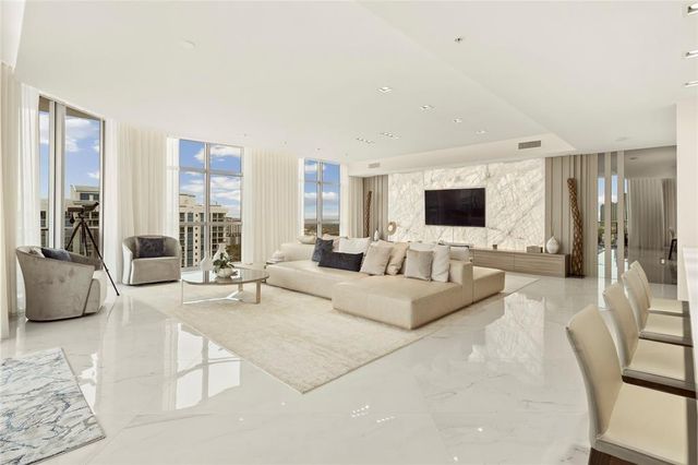 17301 Biscayne Boulevard Ph 7, Aventura, FL 33160