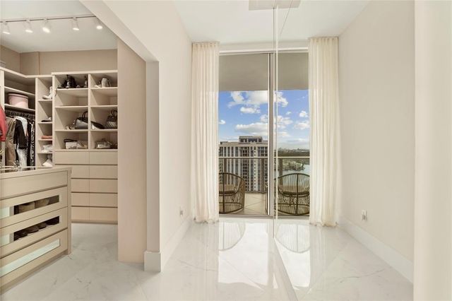 17301 Biscayne Boulevard Ph 7, Aventura, FL 33160