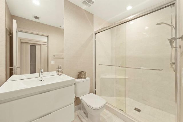17301 Biscayne Boulevard Ph 7, Aventura, FL 33160