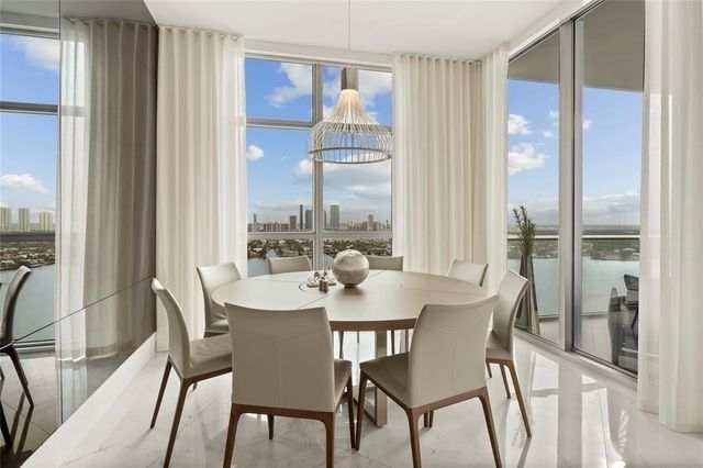 17301 Biscayne Boulevard Ph 7, Aventura, FL 33160