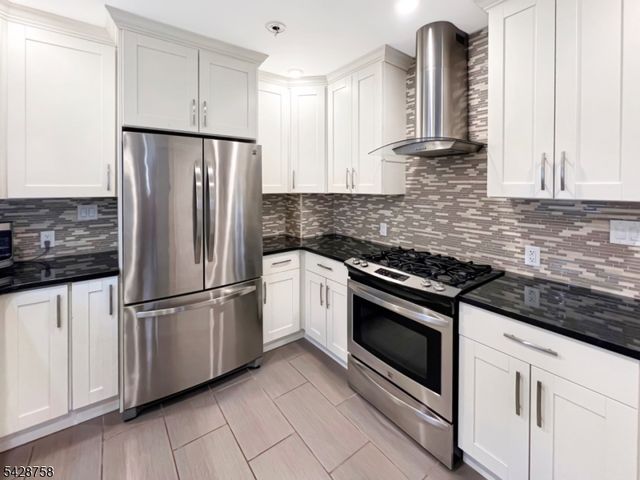 161 W 3Rd St, Clifton City, NJ 07011