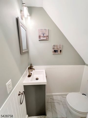 161 W 3Rd St, Clifton City, NJ 07011