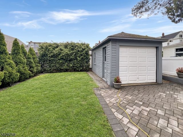 161 W 3Rd St, Clifton City, NJ 07011