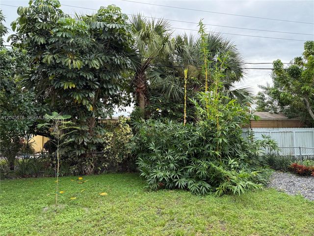 7630 Venetian Street, Miramar, FL 33023