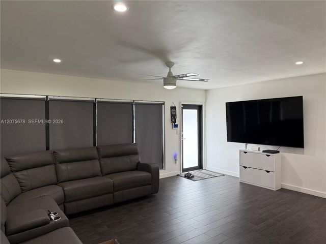7630 Venetian Street, Miramar, FL 33023
