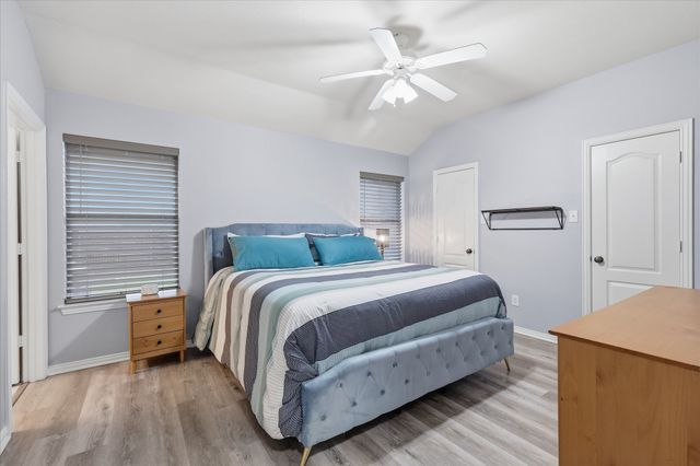 5621 Swords Drive, Fort Worth, TX 76137