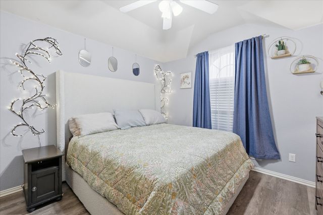 5621 Swords Drive, Fort Worth, TX 76137