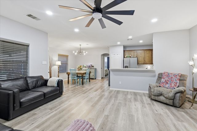 5621 Swords Drive, Fort Worth, TX 76137