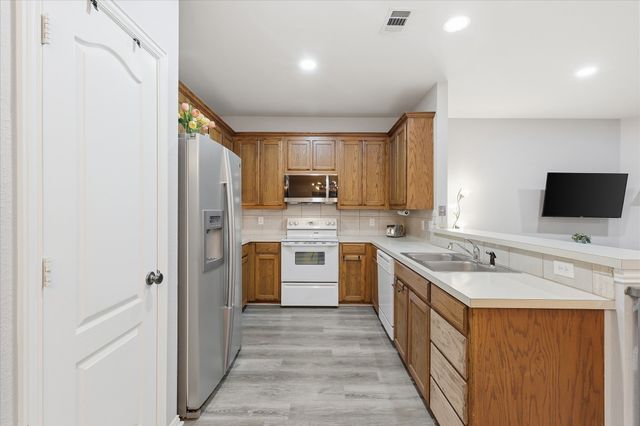 5621 Swords Drive, Fort Worth, TX 76137