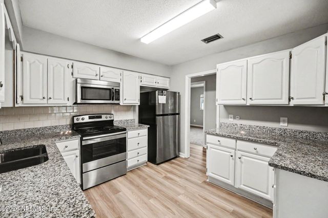 1456 DANBURY Road, Jacksonville, FL 32205