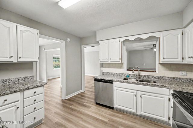 1456 DANBURY Road, Jacksonville, FL 32205