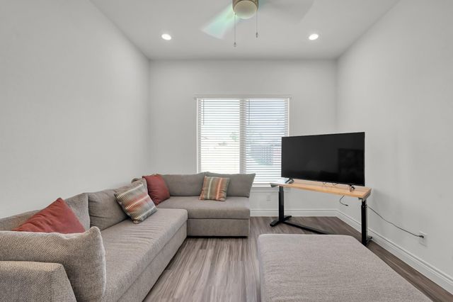 12226 Seagrape Lane, Conroe, TX 77304