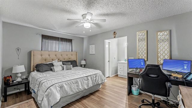 1309 CINNAMON WAY W, Lakeland, FL 33801