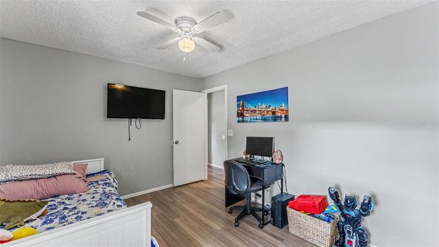 1309 CINNAMON WAY W, Lakeland, FL 33801