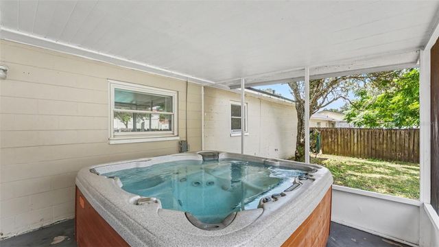 1309 CINNAMON WAY W, Lakeland, FL 33801