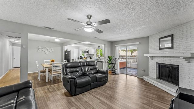 1309 CINNAMON WAY W, Lakeland, FL 33801