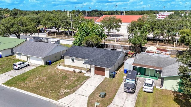 1309 CINNAMON WAY W, Lakeland, FL 33801