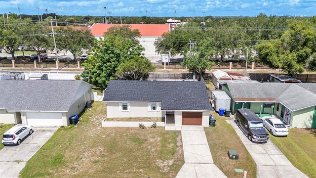 1309 CINNAMON WAY W, Lakeland, FL 33801
