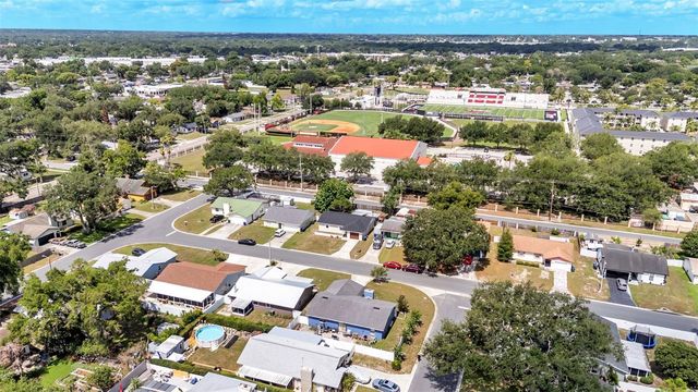 1309 CINNAMON WAY W, Lakeland, FL 33801