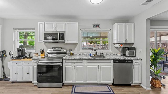 1309 CINNAMON WAY W, Lakeland, FL 33801