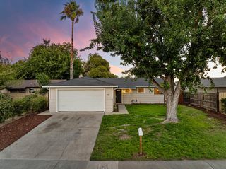22 W Al Ct, Sacramento, CA 95838
