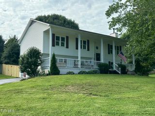 1 Windsor Court, Johnson City, TN 37601