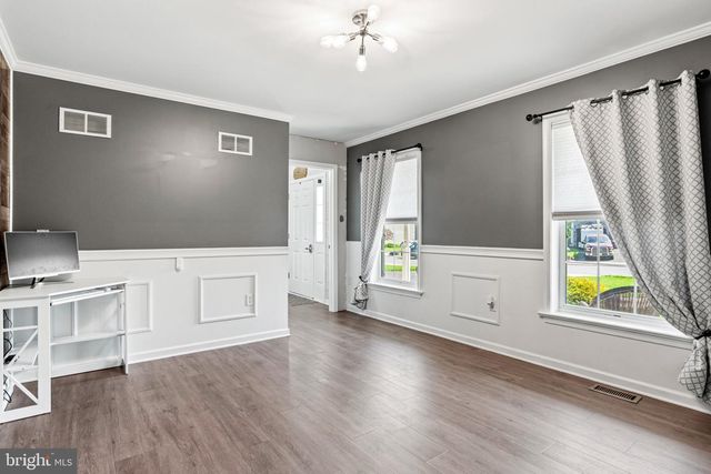 1 OLDFIELD AVE, Jonestown, PA 17038