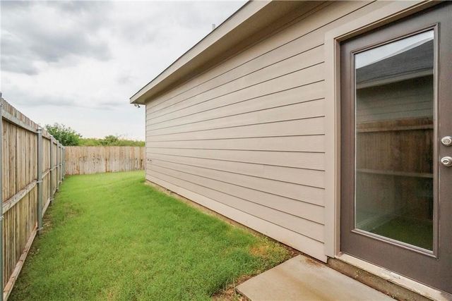 416 Canvas Court, Crowley, TX 76036