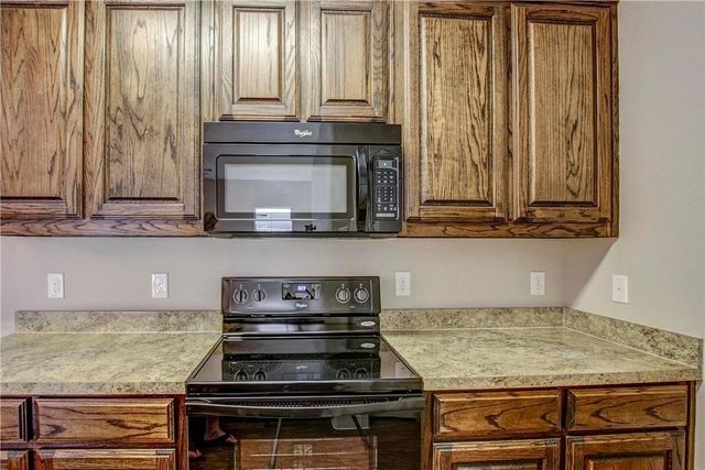 416 Canvas Court, Crowley, TX 76036