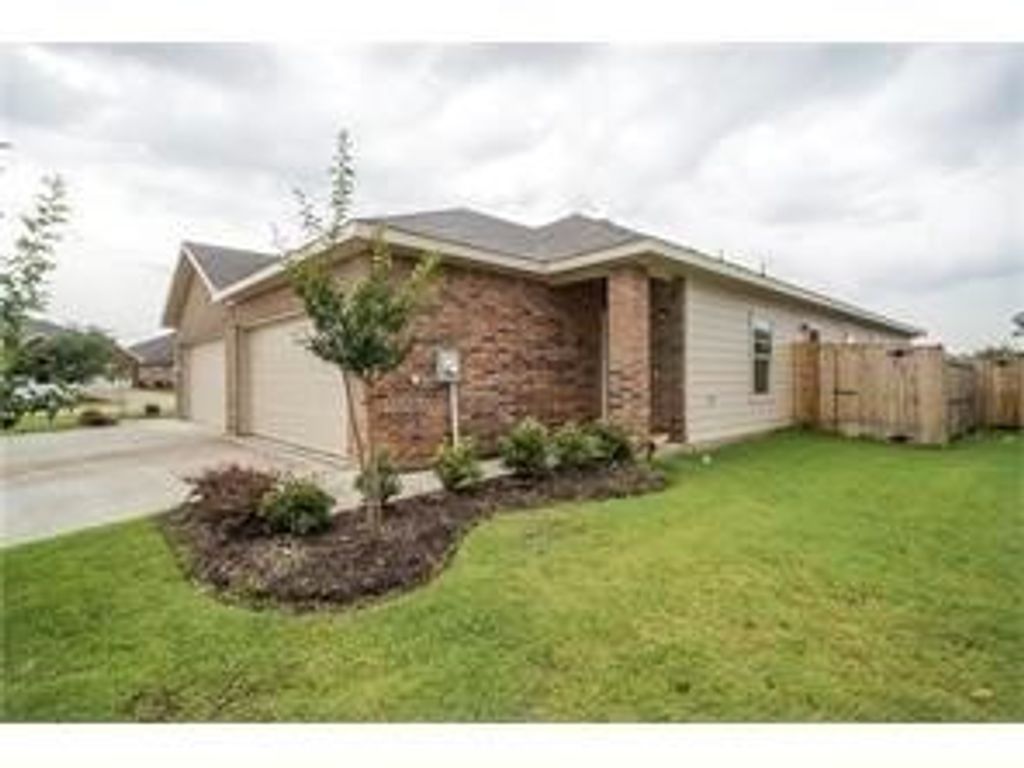 416 Canvas Court, Crowley, TX 76036