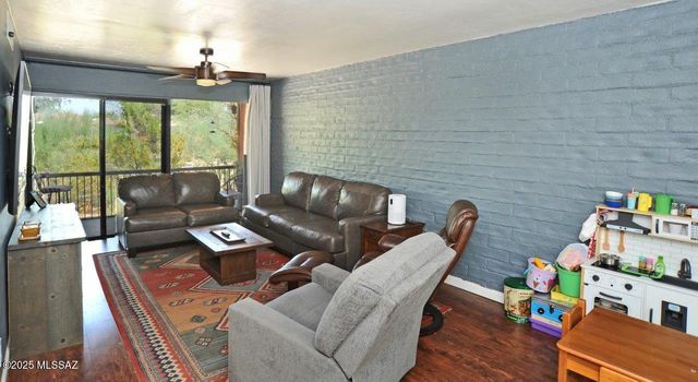 6 W Greenock Dr Apt Aa, Tucson, AZ 85737