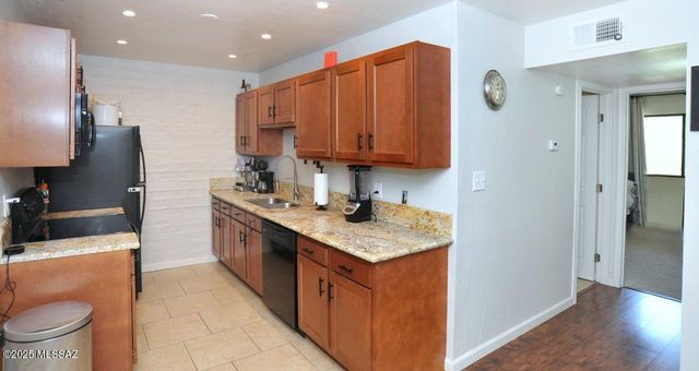 6 W Greenock Dr Apt Aa, Tucson, AZ 85737