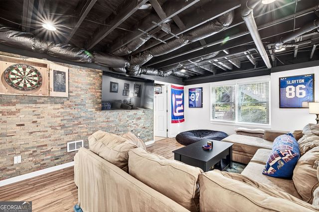 10905 Shallowford Road, Roswell, GA 30075