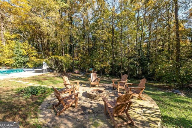 10905 Shallowford Road, Roswell, GA 30075