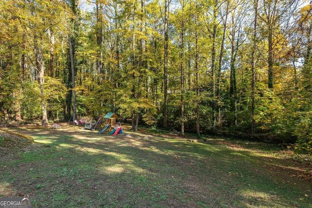 10905 Shallowford Road, Roswell, GA 30075