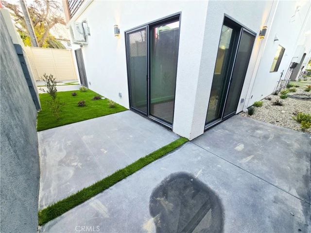 1816 S Hauser Boulevard, Los Angeles, CA 90019