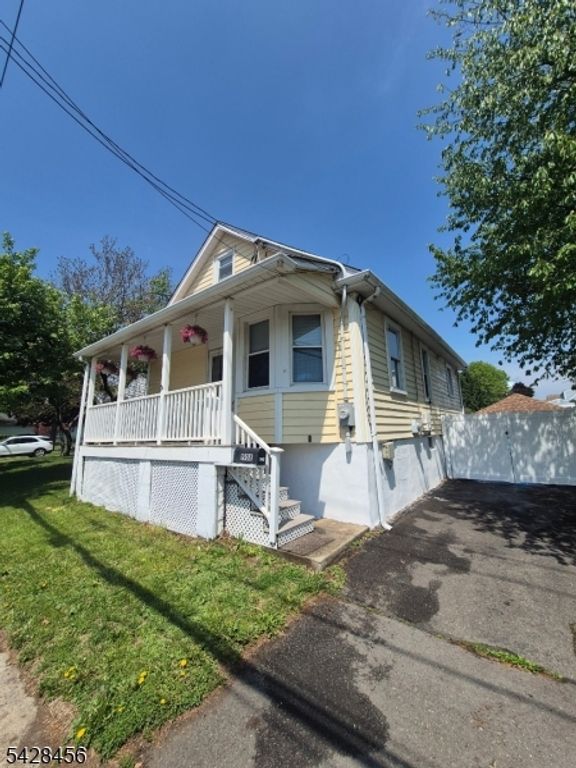1908 W Camplain Rd, Manville Boro, NJ 08835