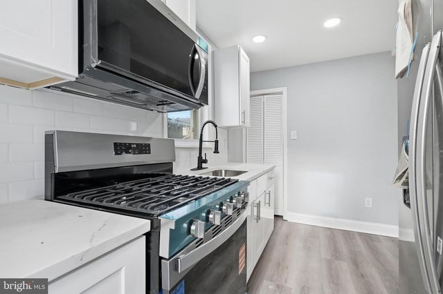 1821 SHALLCROSS AVE, Folcroft, PA 19032