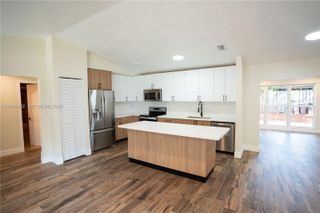 8915 NW 26th Ct, Coral Springs, FL 33065