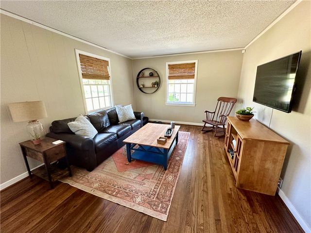 826 Greenville Street, Pendleton, SC 29670