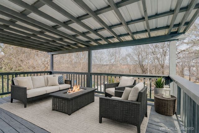 68 N Main St, Springfield, TN 37172